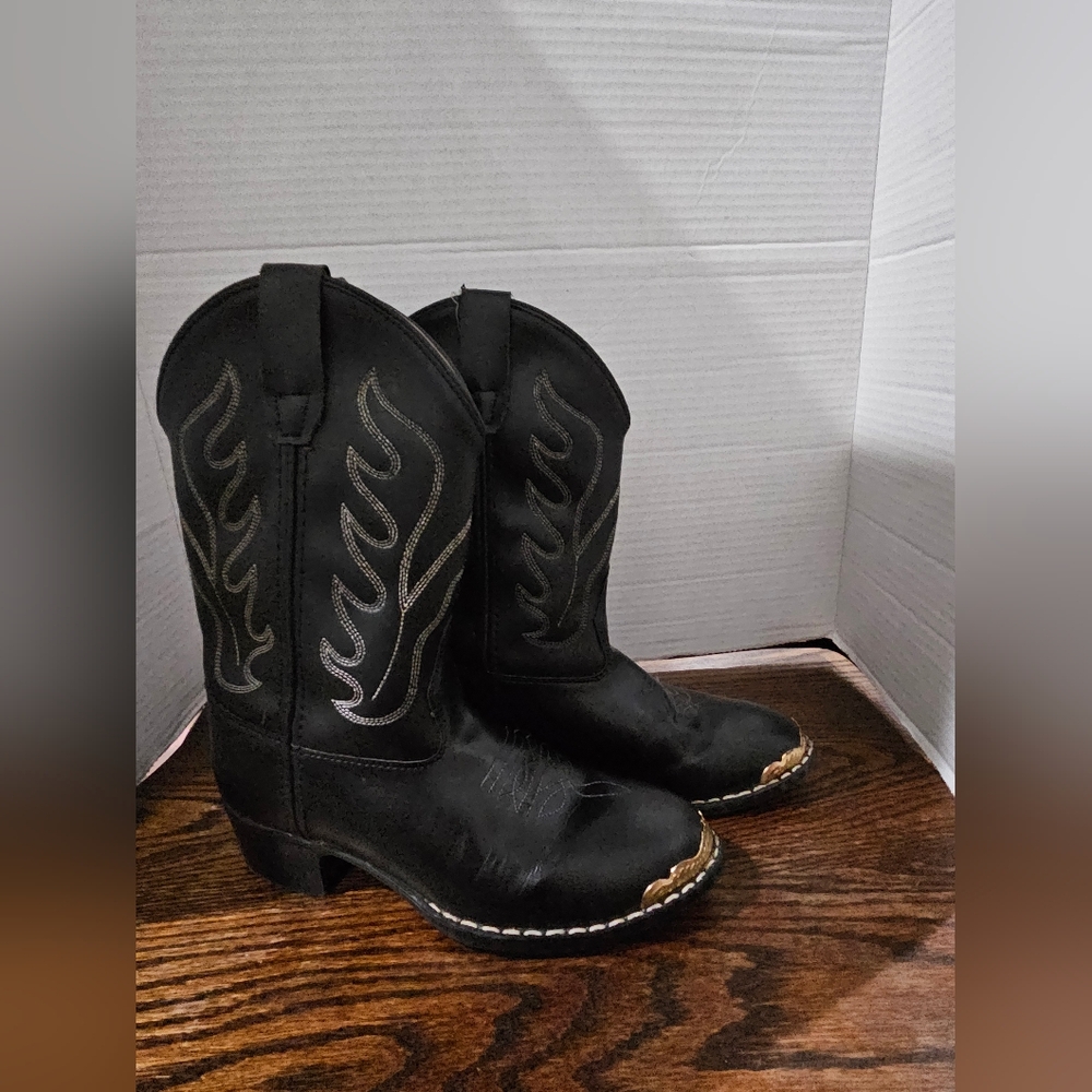 Old West Cowboy Boots No Size.  9" Per Internet 4.5 To 5. (Bin16)